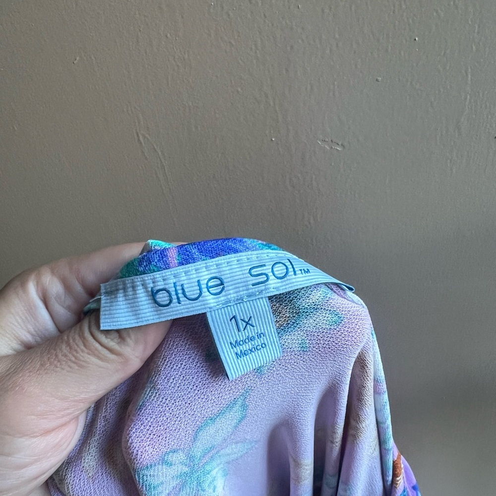 Blue Sol Wrap Top NWT - Picture 5 of 5